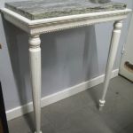 606 8087 CONSOLE TABLE